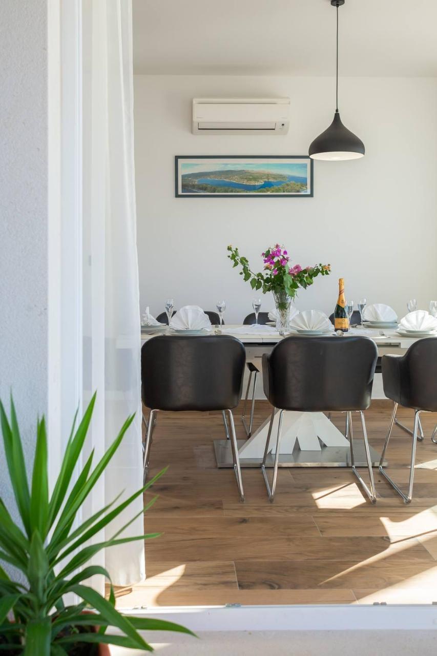 Beachfront Luxury Villa Vinišće Buitenkant foto