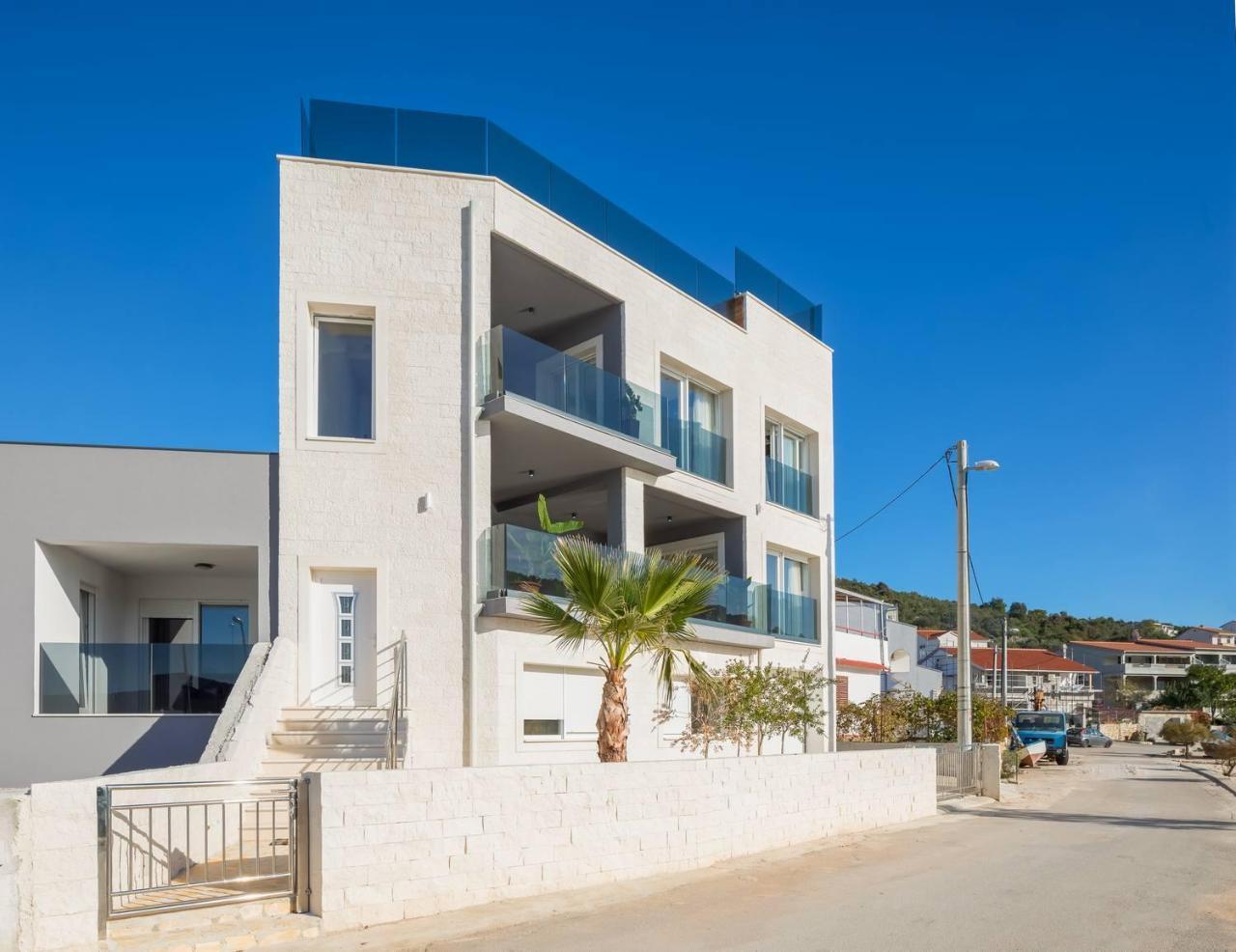Beachfront Luxury Villa Vinišće Buitenkant foto