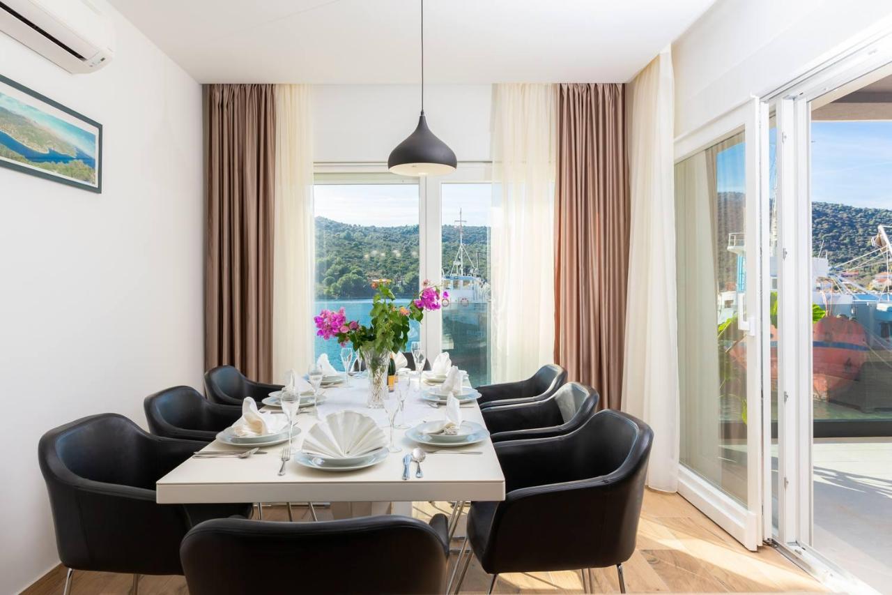 Beachfront Luxury Villa Vinišće Buitenkant foto