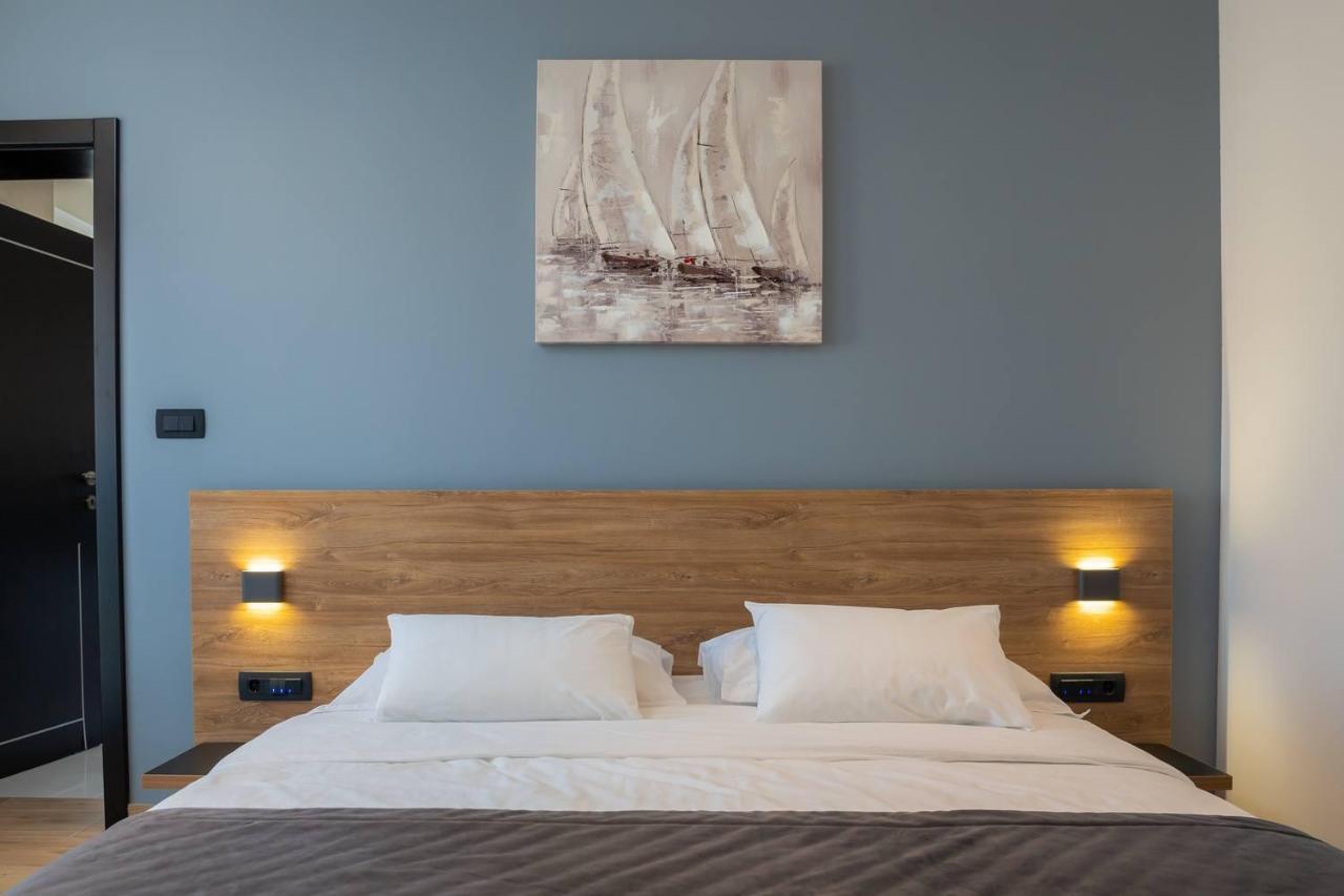 Beachfront Luxury Villa Vinišće Buitenkant foto
